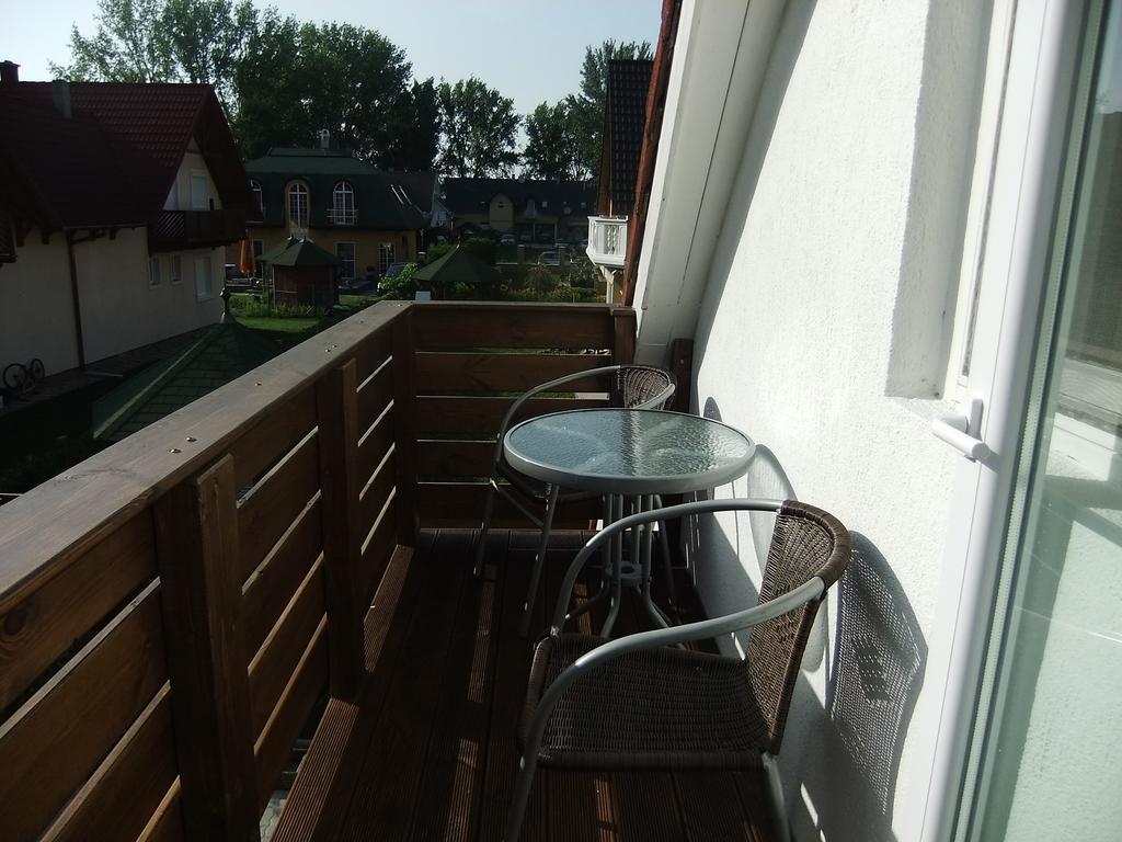 Ancsi Apartmanhaz Balatonlelle Rom bilde